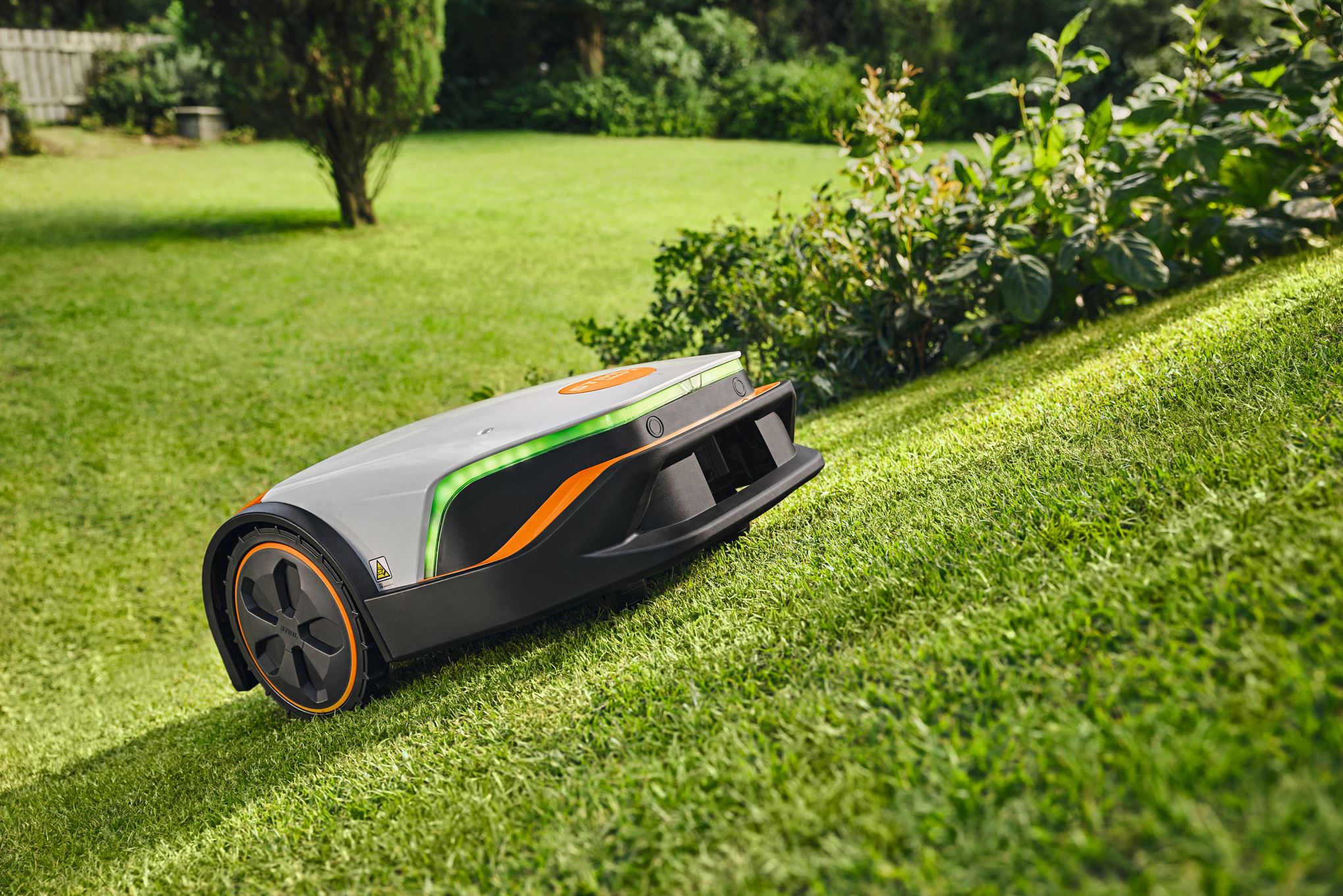 iMOW 6 kositëse robotike