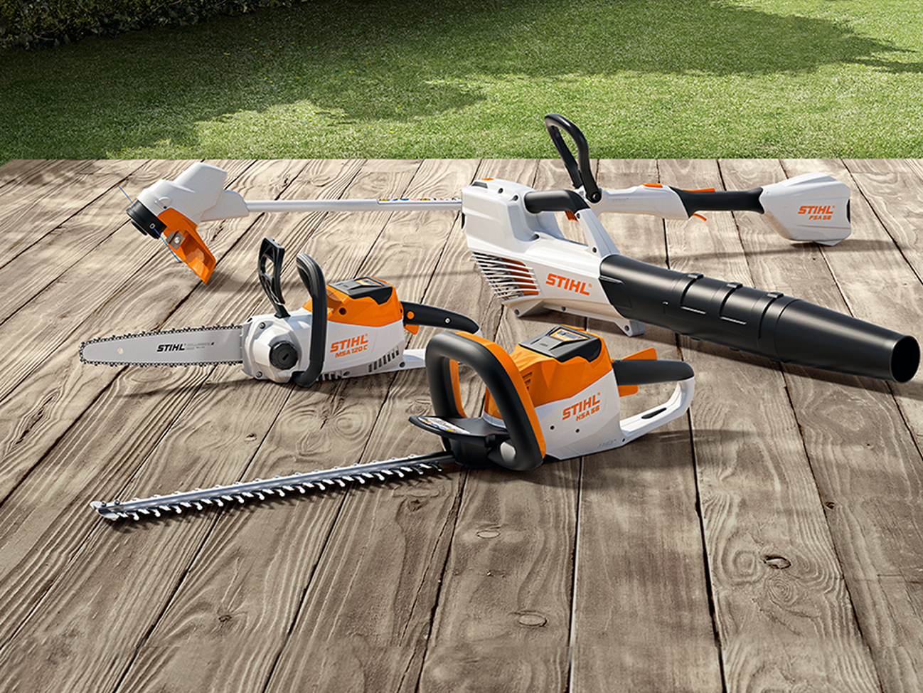 Sharrë motorrike me bateri STIHL MSA 120 C, motokosë STIHL FSA 57, trimer gardhi STIHL HSA 56, fryrës gjetesh STIHL BGA 56.