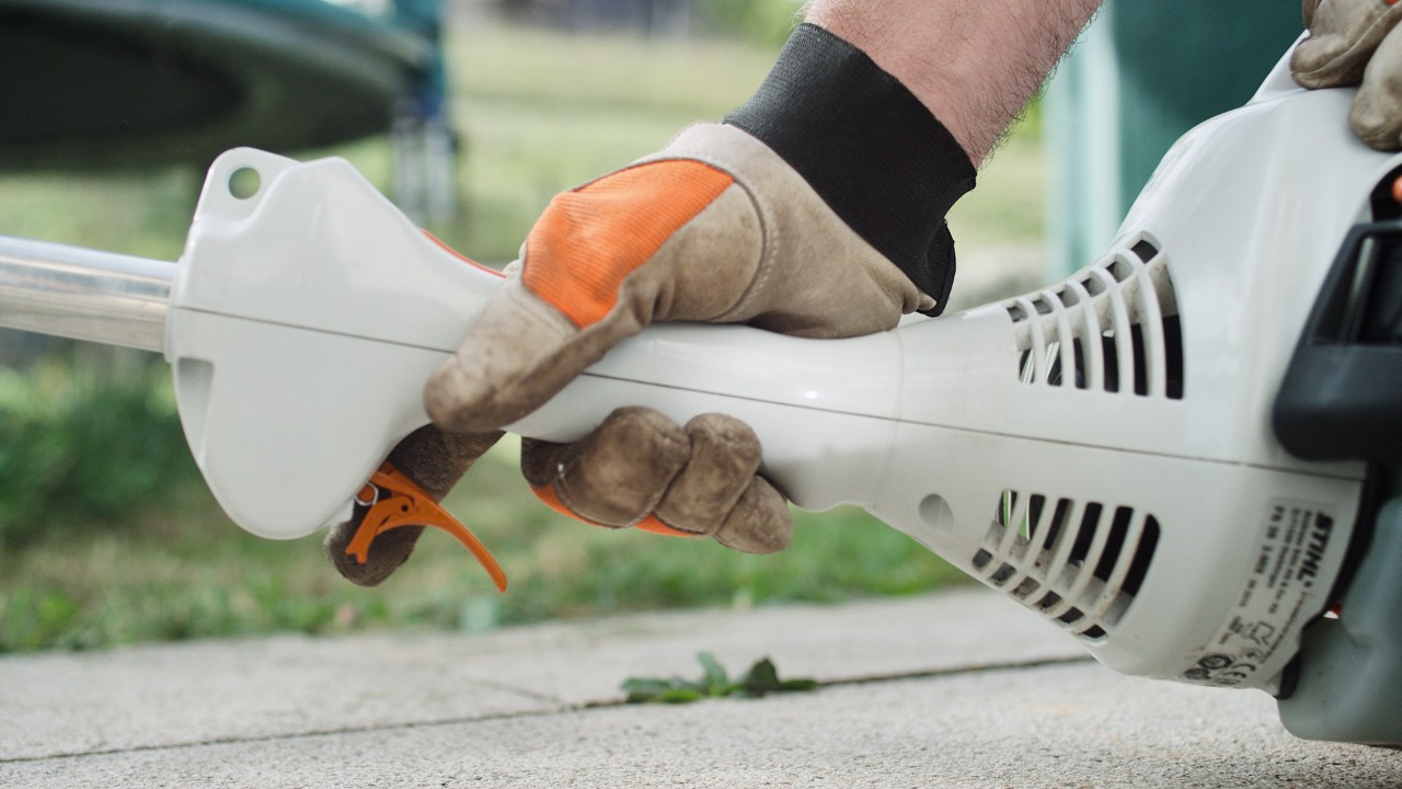 Shtypja e levës së gazit në motokosën me benzinë ​​STIHL FS 38
